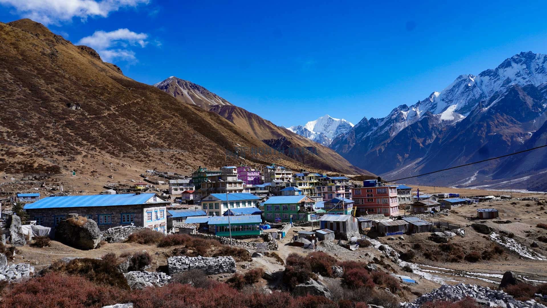 Manaslu Circuit trek with Mount Manaslu and Larkya La Pass